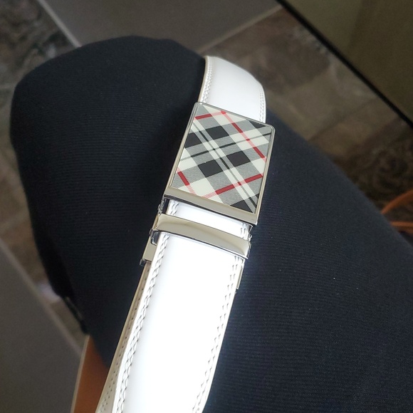 None Other - New White Leather men's Belt black/white/red buckle 34" W